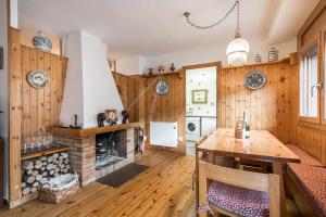 Era Puma by SeaMount Rentals