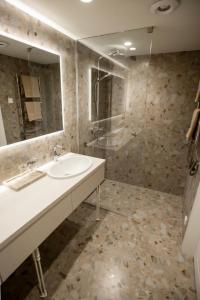 Loft 27
