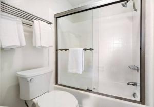 Brooks Beach Vacations House B222 Oceanside
