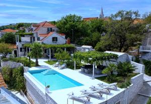 Villa Shiraz 