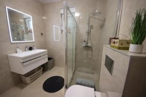 Apartments with parking space Bibinje, Zadar - 22104