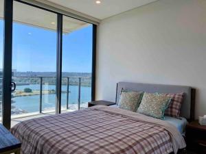 Rhodes Waterview Air-con 2B2B