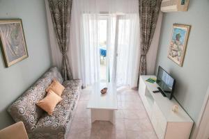 One-Bedroom Apartment with Balcony and Sea View room in Apartment Kali 14116c
