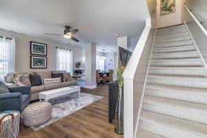 Newly Renovated listing! Cottage on Broad