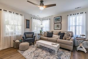 Newly Renovated listing! Cottage on Broad