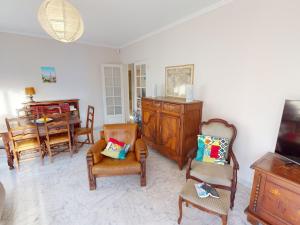 Agréable 3P à Menton avec Balcon, Parking Privé et Proche Plages - FR-1-196-347