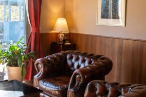 伊豆高原 桜並木通りに面したコテージJiros