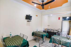 Hotel Anuj Regency