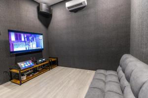 -NEW- 22Pax 5R4B V KTV,KIDS POOL,POOL TABLE NEAR USM,LWE HOSPITAL,SPI ARENA