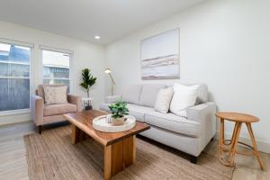 Be A Nomad 2 br Close to the Beach