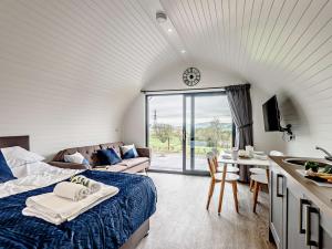 2 Bed in Corwen 80318