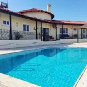 Beach Villa - Ayios Yeoryios