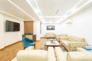Hotel Krish - Near Medanta and Fortis Hospital Gurugram