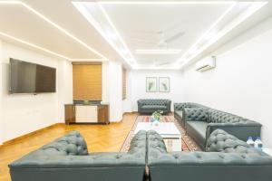 Hotel Krish - Near Medanta and Fortis Hospital Gurugram