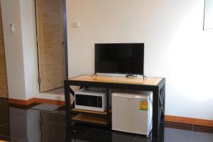 Baan33 check in by yourself code inbox 4fl behind Amazon cafe