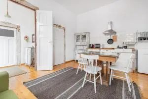 Rustic Visual - 奥拉迪亚