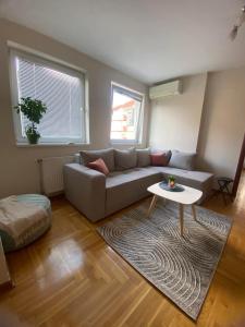 D Apartment FREE private Parking FAST Wi-fi