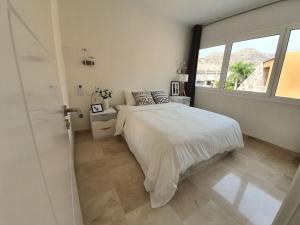 Ocean Apartment Tauro, Fast WI-FI, Pool, Terrace