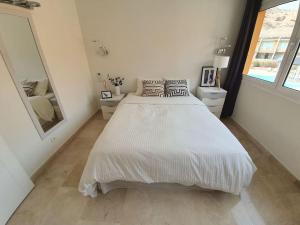 Ocean Apartment Tauro, Fast WI-FI, Pool, Terrace