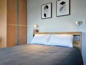 Stylish and Spacious Studio Unit in Makati with Fast Wi-Fi