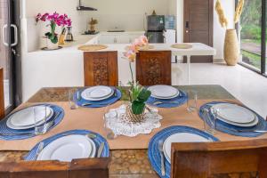 Villa Lara, By Five Elements