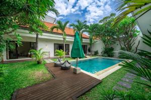 Villa Lara, By Five Elements