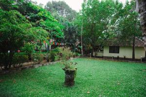 Savithri Cliffside Retreat