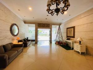 Superior Room At Galeri Ciumbuleuit 1st Tower with Best View