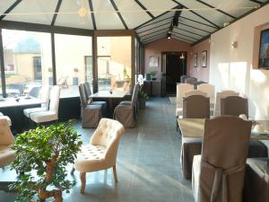 Hotels Hotel Le Saint Aubin : photos des chambres