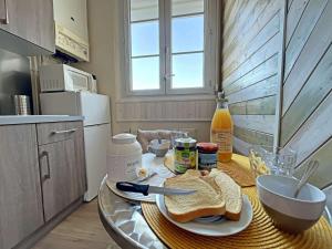 Appartements Charmant T2 a Berck Plage, proche commerces et plage, avec equipements modernes et cour fleurie - FR-1-646-31 : photos des chambres