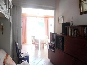 Appartements Appartement Amelie-les-Bains-Palalda, 2 pieces, 4 personnes - FR-1-703-27 : photos des chambres