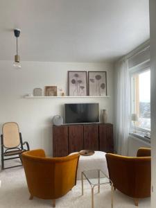 Top floor apt with stunning view