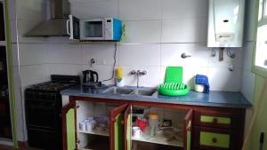 Casa de Piedra - a 2 cuadras del mar - solo familias