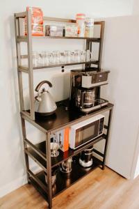 Cozy house near Lake Erie, 10 minutes to Downtown.