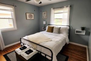 Cozy house near Lake Erie, 10 minutes to Downtown.