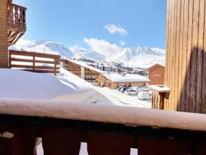 Appartement 3 pièces au pied des pistes avec cheminée - FR-1-455-188