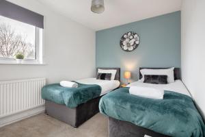 CONTRACTORS, Central MK, Free off street Parking, close to amenities, Managed by Chique Properties Ltd