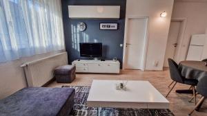 APARTMAN HENDRIX