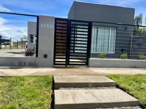 Casa del Alto, impecable, 3 dormitorios, 2 baños - Esquel