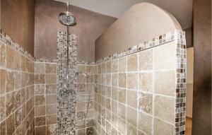 Maisons de vacances Lovely Home In Pourrieres : photos des chambres