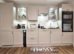 Your cozy cove by Paris