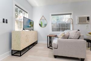 Be A Nomad Laid Back Beach Home