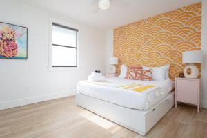 Be A Nomad Lovely 2br 1blk from the Ocean