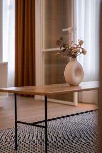 Downtown getaway apartments by Prime Rentals I