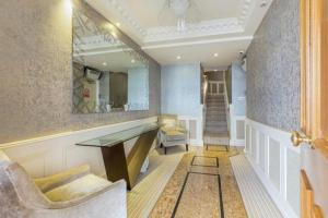 The Chérie Suite by Harrods