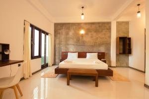 Dimuthu Home