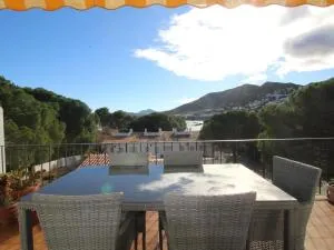 FARELLA PARC II 1-D - Apartamento práctico y acogedor situado en La Farella (Llançà) a tan sólo 100 m. de la playa y a 400 m. del centro del Puerto. - ES-228-170 - El Puerto