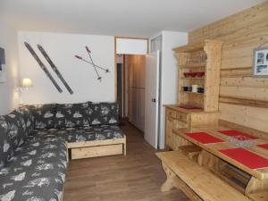 Appartement rénové ski aux pieds, balcon, 5 pers. - FR-1-181-2746