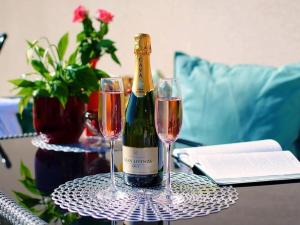 Comfortable holiday homes with terraces, Mielenko