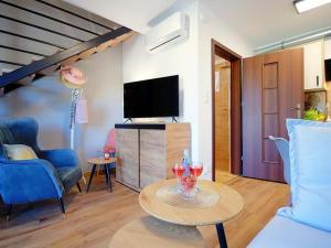 Comfortable holiday home with a terrace, Mielenko